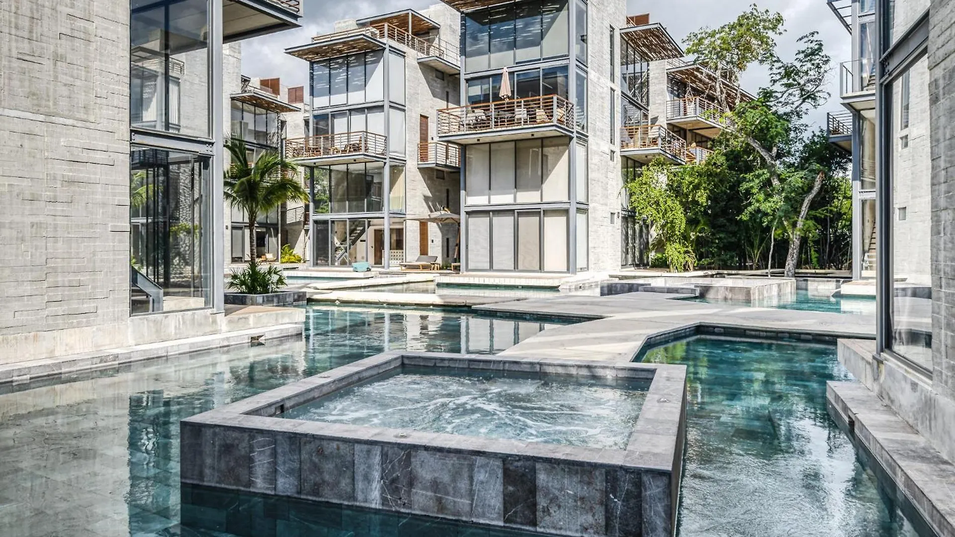 Divine 1Br Swim Up With Cenote And Gym Apartment Tulum